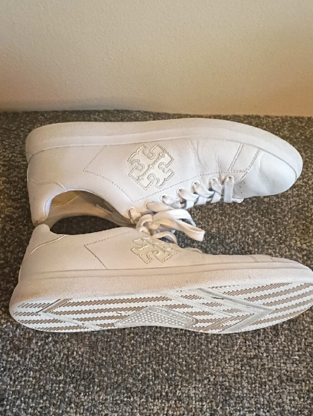 Tory Burch Double T Howell Court sneakers Classic Women’s White Lace-Up Size 9.5